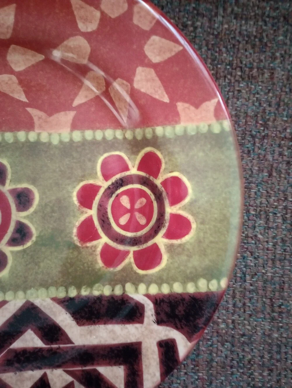 2 Tabletops Unlimited Gallery RIO Pattern Hand Painted Ceramic Dinner Plates